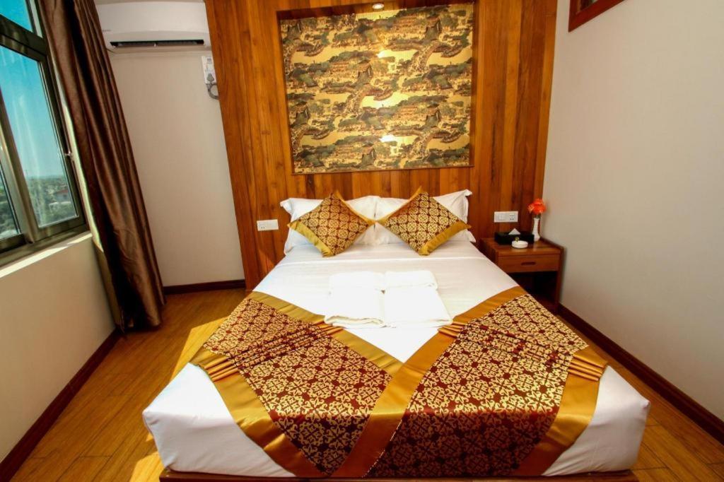 Gemsy Hotel Янгон Экстерьер фото